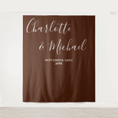 Boho Brown Script Minimalist Wedding Backdrop タペストリー (正面)
