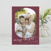 Boho Chic Burgundy明るい写真メリークリスマス シーズンカード (スタンド正面)