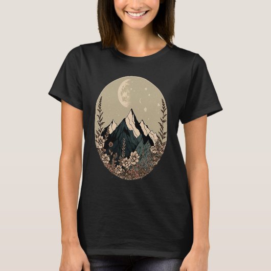 Boho Chic Floral Moon Mountain Tシャツ (正面)