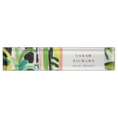 Boho Chic Green Tropical Leafy Foliage Botanical デスクネームプレート (正面)