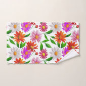 Boho Chic Multicolor Flowers with Leaves on White バスタオルセット (ハンドタオル)