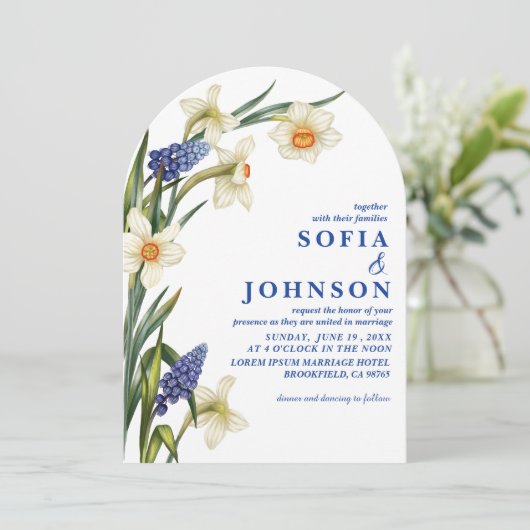 Boho Chic navy blue and white floral Wedding 招待状 (スタンド正面)