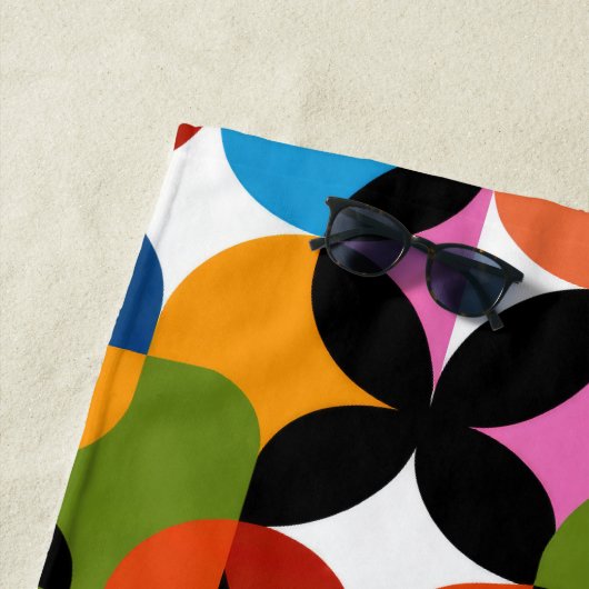 BOHO Chic Pattern Vibrant Mid Century Modern Name  ビーチタオル (インサイチュ)