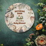 Boho Cute Hatching近日恐竜の赤ちゃんシャワー ペーパープレート<br><div class="desc">Boho可愛い「孵化が早い」恐竜の赤ちゃんシャワー紙プレートで赤ちゃんシャワーの魅力を強化！愛らしい恐竜イラストとボヘミアンインスパイアアクセントを備え、これらの紙プレートはあなたのお祝いに楽しいtouchを追加する。あなたはおつまみ、前菜、ケーキの一切れ分を提供する場合は、これらのプレートはデザインと一緒にあなたのゲストの顔にスマイルを持ってお洒落いる。素材を使っ高品質た紙プレートは頑丈で魅力的、安心してお菓子を楽しむ提供できる。また、使い捨てのデザインは掃除を楽しませるので、愛する人と思い出を作る時間を増やすことができる。家族祝や友人の暖かさに囲まれた小さな孵化の差し迫った到着ボホかわいい"孵化すぐ"恐竜の赤ちゃんシャワー紙プレート。これらの魅力的プレートは、笑い、喜び、そして大切な瞬間でいっぱいのお祝いのためのシーンを設定しよう！</div>