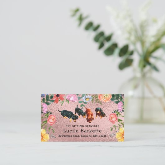 Boho Dachshunds Pet Sitting Wildflowers Pink Foil 名刺 (スタンド正面)