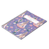 Boho Design- Frau mit Dreadlocks- Meditation- OM ノートブック (左側)