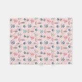 Boho Design- Frau mit Dreadlocks- Meditation- OM フリースブランケット (正面(横))