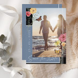 Boho Dusty Blue Wildflowers写真Save the Date セーブザデート<br><div class="desc">ワイルドフラワーダスティブルーフォトデイトカードを保存。このフローラ、石板ブルー、ワイルドフラワー結婚は、写真を保存する日付カードをかわいらし、白いタイポグラフィで、美しいピンクと黄色の野生の花や蝶に囲まれたパーソナライズできるカップルの写真と一緒に印象的なほこりっぽい青と黒い背景とスタイリッシュ、カードの背面にメッセージを思い出わせる。この植物性スタイルは、日付のカードを保存します与えモダン、ボヘミアのフローラには、本当にピンク、黄色、黒感じ、または中性の花とフローラのブークと一致の装飾に囲まれた任意のワイルドフラワーのトーンを設定します。任意のボホ、ワイルドフラワーのお祝いに完璧な結婚追加。ザ・サンデー・コレクティブ©byレイチェル・ハンナ・ギー</div>