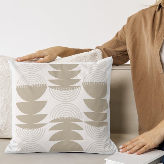 Boho Earth Tones Throw Pillows クッション