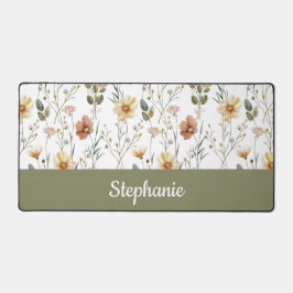 Boho Green Watercolor Wildflower Monogram Name デスクマット