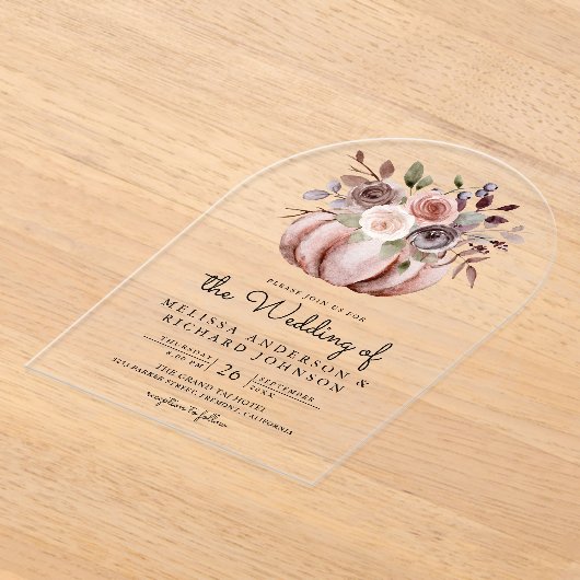 Boho Neutral Pumpkin Floral Wedding アクリル招待状 (レイダウン)