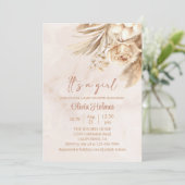 Boho Pampas Grass Floral It's a Girl Baby Shower 招待状 (スタンド正面)