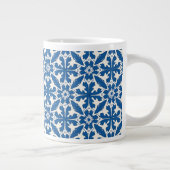 Boho Pattern in Blue – Elegant & Bold ジャンボコーヒーマグカップ (右)