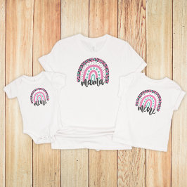 Boho Rainbow Mini、Mommy、Meカスタマイズ可能なカラー ベビーボディスーツ