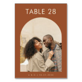 Boho Terracotta Archフォトミニマル結婚リスト テーブルナンバー (裏面)