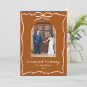 Boho Terracotta Rustic Married & Merry 4 Photo シーズンカード (スタンド正面)