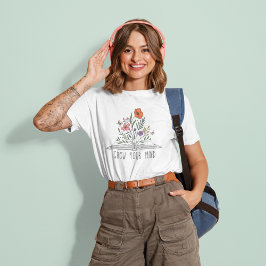 Boho Wildflower and Bookで心を育てる Tシャツ