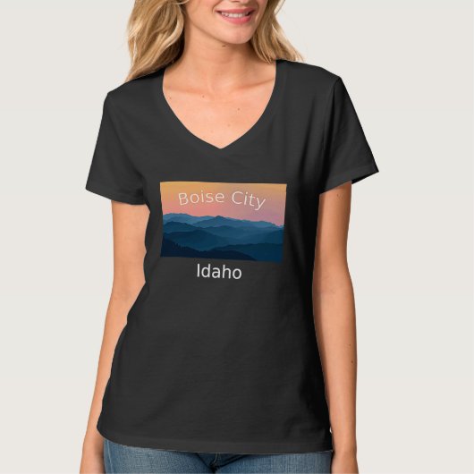Boise City Idaho Mountain sunset hometown Tシャツ (正面)