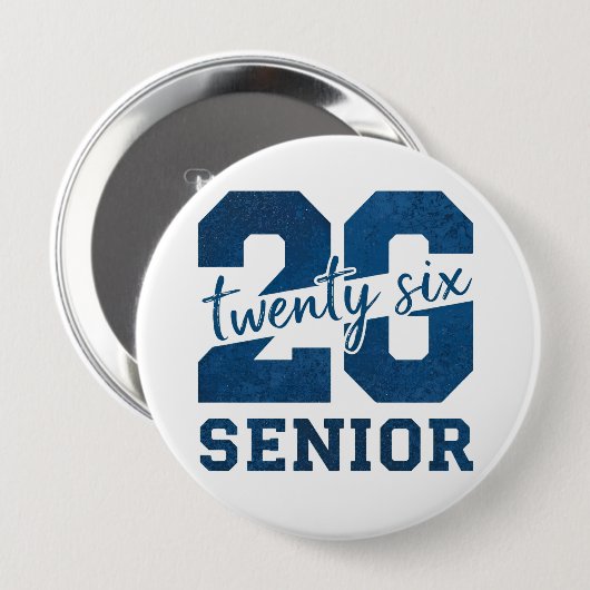 Bold “26 Senior” Blue Typography Design 缶バッジ (正面&裏面)