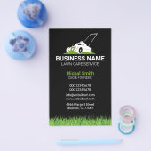 Bold and Professional Lawn Care mowing チラシ (シングル)