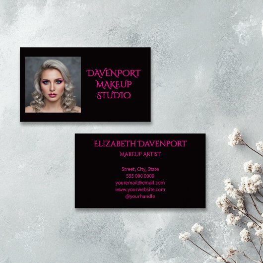 Bold Black and Hot Pink 名刺