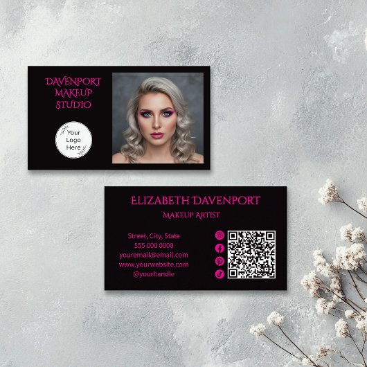Bold Black and Hot Pink Social Icon QR Code 名刺