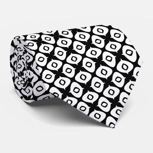 Bold Black and White Symmetrical Arabesque Pattern ネクタイ (ロール)