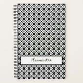 Bold Black and White Symmetrical Arabesque Pattern プランナー手帳 (正面)