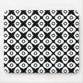 Bold Black and White Symmetrical Arabesque Pattern マウスパッド (正面)