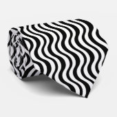 Bold Black and White Wavy Abstract ネクタイ (ロール)