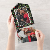 Bold Black Christmas Holly Wavy Frame Photo オールインワン招待状 (貼ってはがせる)