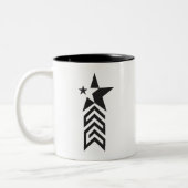Bold Black Geometric Star ツートーンマグカップ (左)