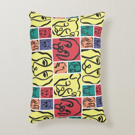 Bold Color Dog Faces アクセントクッション (正面(垂直))