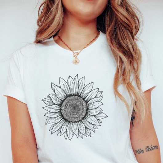 Bold Daisy Line Art; Simple Summer Flower Tシャツ