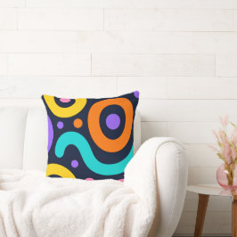 Bold Geometric Circles Throw Pillow クッション