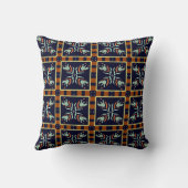 Bold Geometric Decorative Throw Pillow クッション (裏面)