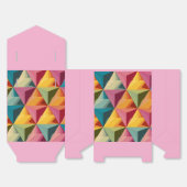 Bold Geometric Triangle Pattern  フェイバーボックス (見開き)