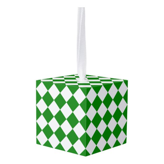 Bold Green and White Chevron Pattern Classic キューブオーナメント (裏面アングル)