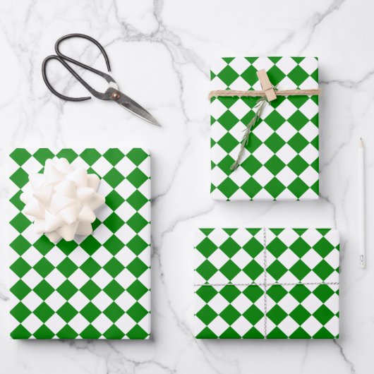 Bold Green and White Chevron Pattern Classic ラッピングペーパーシート (正面)