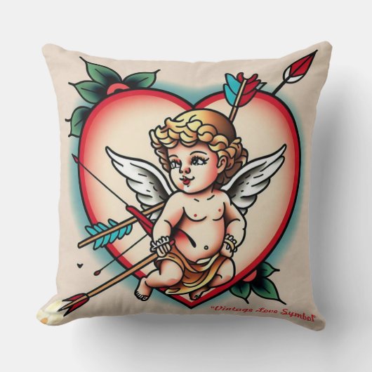 Bold Heart and Cupid Art クッション (正面)