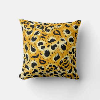Bold Leopard Print Throw Pillow クッション