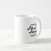 Bold Now or Never Dynamic Letter Clean Minimalist コーヒーマグカップ (正面右)