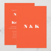 Bold Orange Persimmon Modern Monogram Wedding 招待状 (正面/裏面)