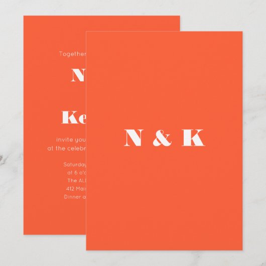 Bold Orange Persimmon Modern Monogram Wedding 招待状 (正面/裏面)