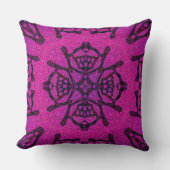 Bold Pink and Purple Geometric Pattern クッション (正面)