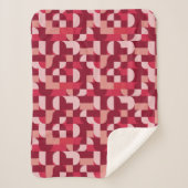 Bold Pink and Red Retro Geometric Pattern シェルパブランケット (正面)