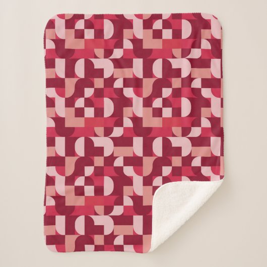 Bold Pink and Red Retro Geometric Pattern シェルパブランケット (正面)