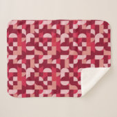 Bold Pink and Red Retro Geometric Pattern シェルパブランケット (正面(横))