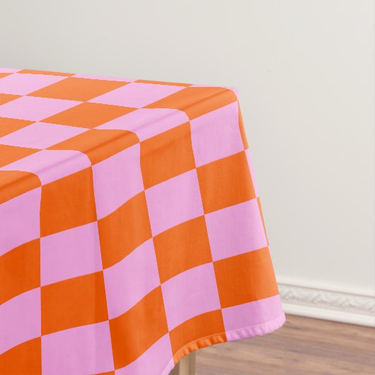 Bold Pink Orange Modern Geometric Check Pattern テーブルクロス (インサイチュ)