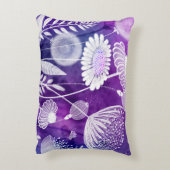 Bold Purple and Violet Wild Flower Art アクセントクッション (裏面(縦))